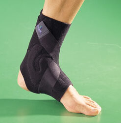 ANKLE SUPPORT W/ PLASTIC STAY